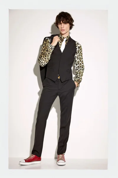 Look 30